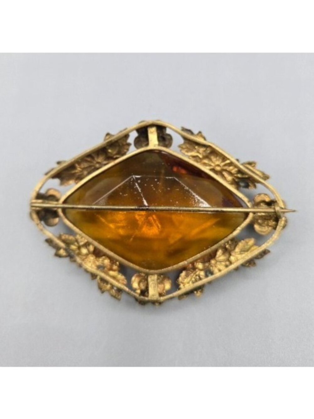 Topaz Czech Glass Brooch Brass Floral Setting Vintage - Picture 3 of 3